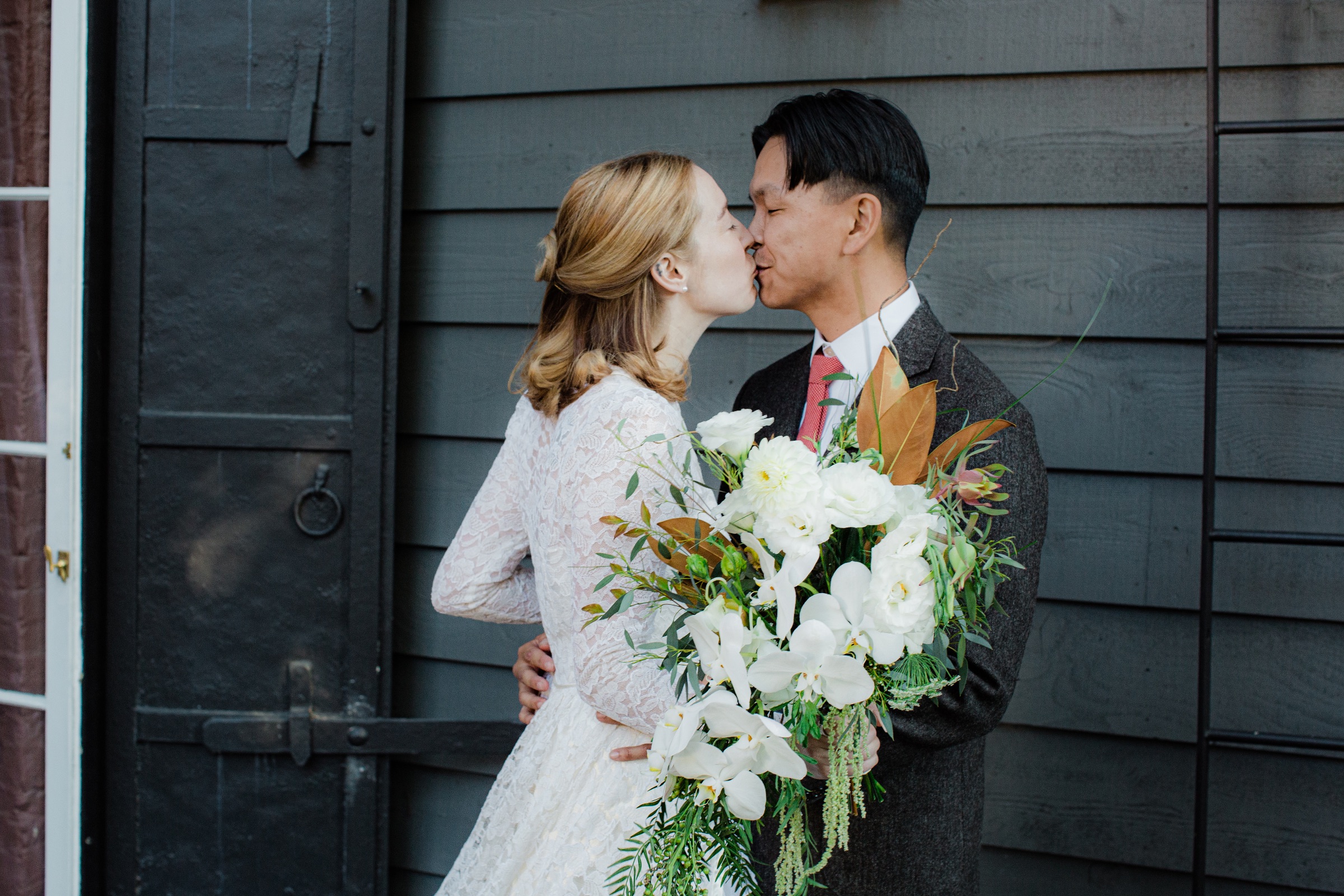Jenna & Cal wedding flowers at National Exchange Hotel, Nevada City